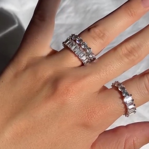 Gorgeous eternity band rings - Picture 12 of 15